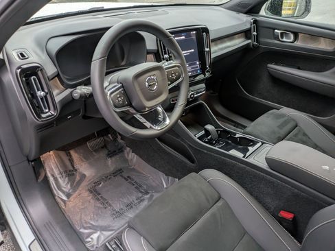 Certified 2023 Volvo C40 P8 Recharge Plus image 14