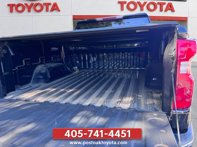 Used 2021 Chevrolet Silverado 1500 LT RWD image 16