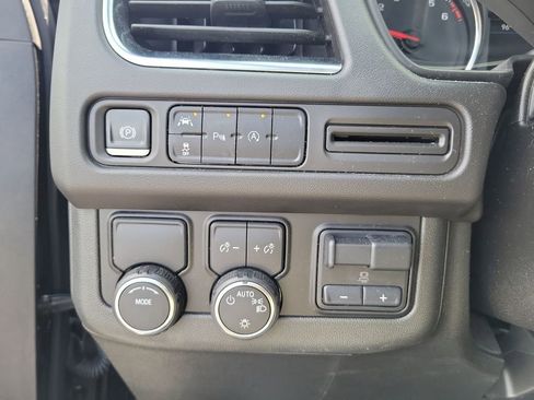 Used 2023 Chevrolet Suburban LS w/ Driver Alert Package RWD image 17
