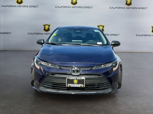 Used 2023 Toyota Corolla LE FWD image 2
