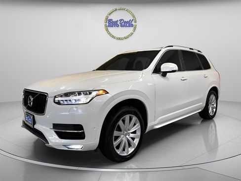 Used 2017 Volvo XC90 T6 Momentum w/ Vision Package AWD/4WD image 2
