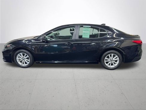Used 2025 Toyota Camry LE w/ Convenience Package AWD/4WD image 3