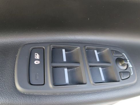 Used 2017 Jaguar XE First Edition image 26