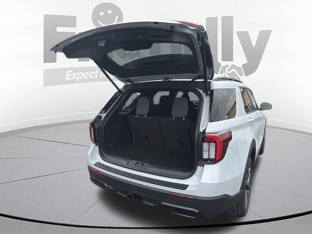 Used 2026 Ford Explorer ST-Line w/ ST-Line Street Pack AWD/4WD image 59