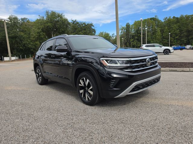 Used 2022 Volkswagen Atlas Cross Sport SE FWD image 2