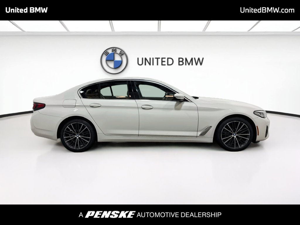 Certified 2023 BMW 530i w/ Premium Package RWD image 4