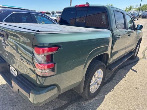 Used 2022 Nissan Frontier SV AWD/4WD image 4