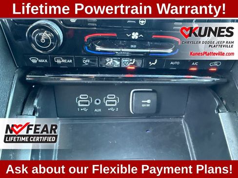 Used 2024 Jeep Grand Cherokee Altitude AWD/4WD image 19