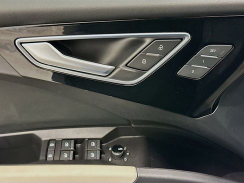 Used 2024 Audi Q4 e-tron Premium image 15