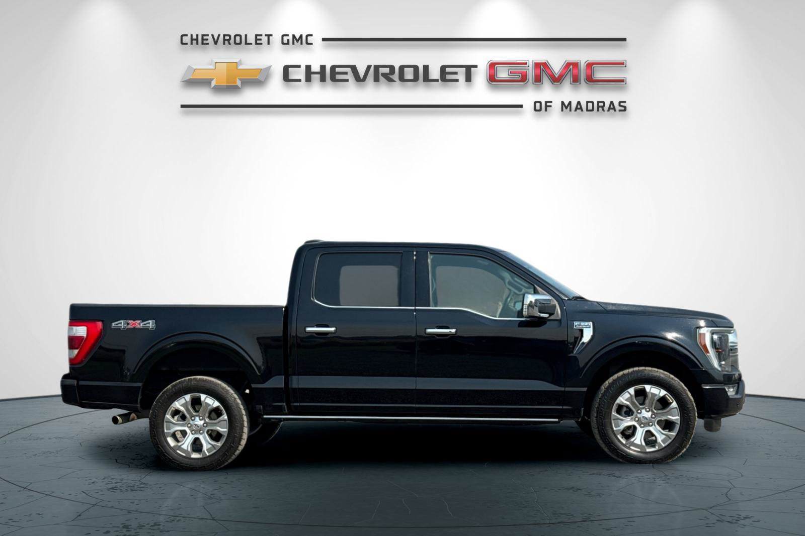 Used 2023 Ford F150 Platinum AWD/4WD image 2
