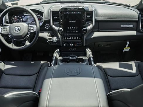 New 2026 RAM 1500 Laramie AWD/4WD image 22