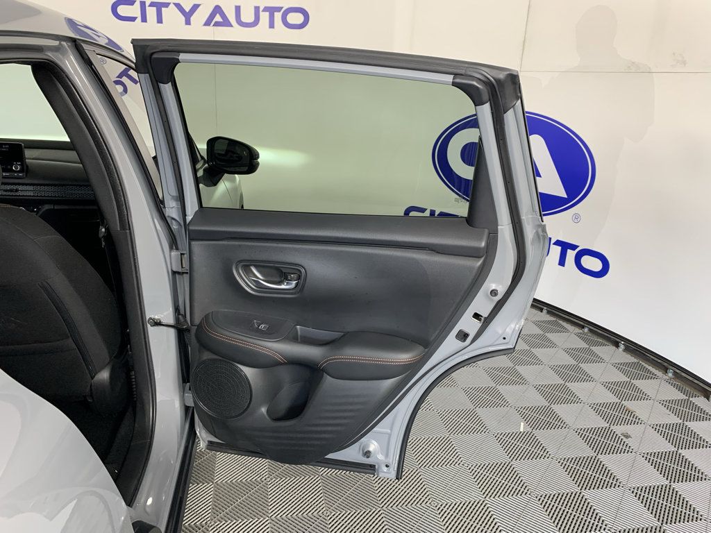 Used 2025 Honda HR-V Sport image 34