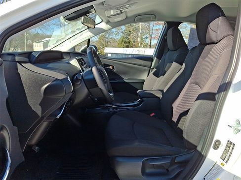 Used 2021 Toyota Prius Prime LE image 14