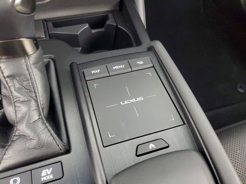 Used 2022 Lexus ES 300h w/ Premium Package image 18