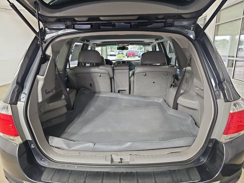 Used 2013 Toyota Highlander Limited AWD/4WD image 17