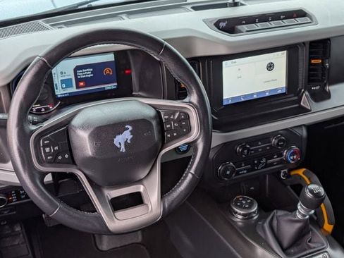 Used 2023 Ford Bronco Badlands image 13