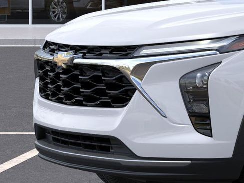 New 2026 Chevrolet Trax LT w/ LT Convenience Package FWD image 37