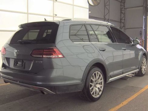 Used 2019 Volkswagen Golf Alltrack S AWD/4WD image 3