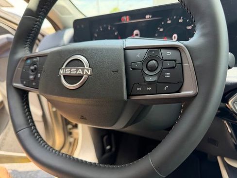 Used 2026 Nissan Sentra SL w/ Floor Mat Package FWD image 10