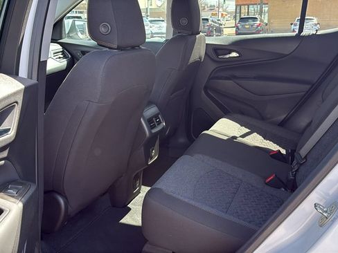 Used 2022 Chevrolet Equinox LT AWD/4WD image 14