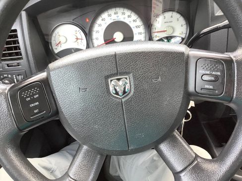 Used 2010 Dodge Dakota ST w/ Extra Security Group AWD/4WD image 40