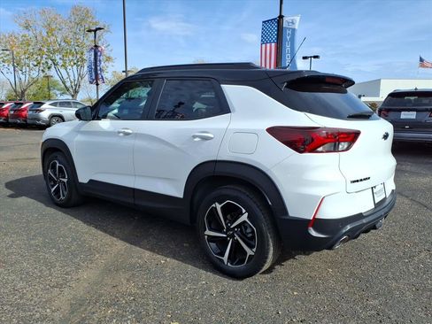 Used 2023 Chevrolet TrailBlazer RS w/ Sun and Liftgate Package image 7