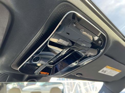 Used 2023 Mercedes-Benz C 300 4MATIC Sedan image 34