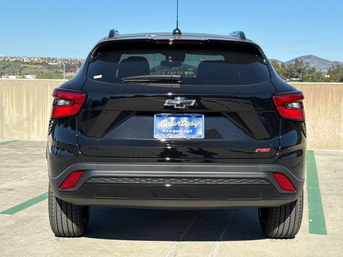 New 2026 Chevrolet Trax RS w/ Driver Confidence Package image 8