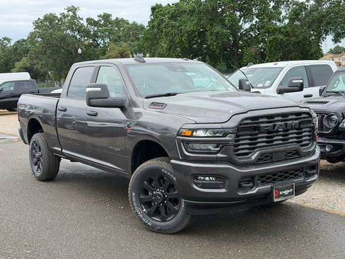 New 2026 RAM 2500 Big Horn AWD/4WD image 2