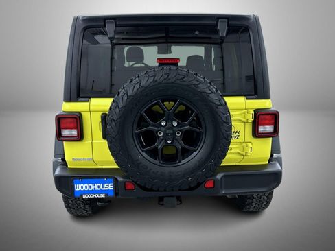 Certified 2024 Jeep Wrangler Willys image 6