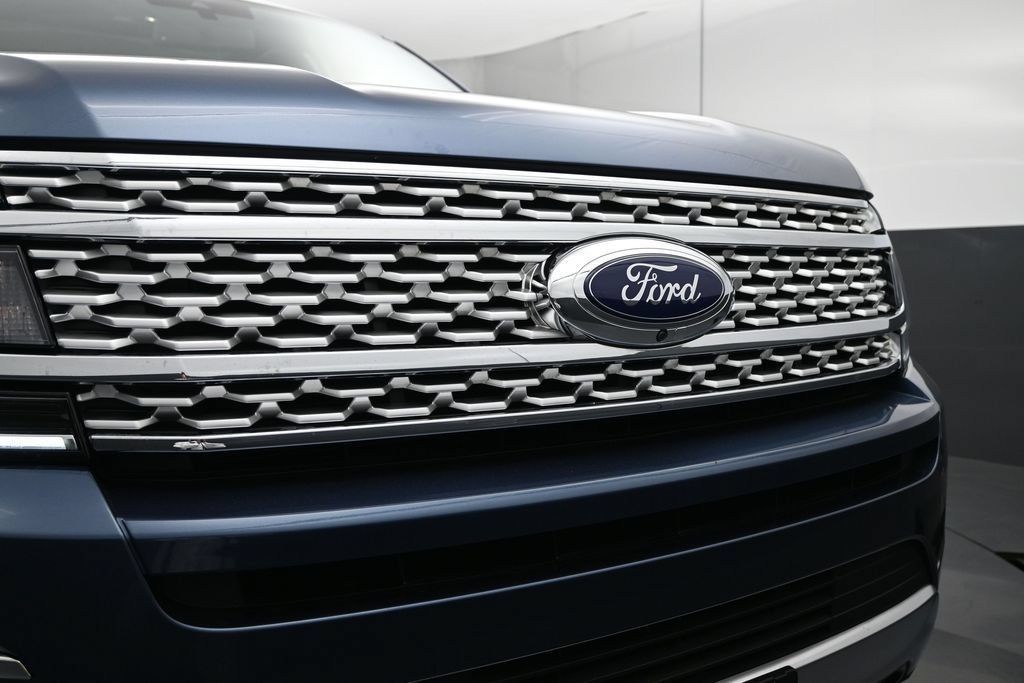 Certified 2020 Ford Expedition Platinum AWD/4WD image 4