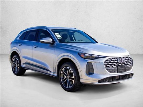 New 2025 Audi Q5 Premium image 3