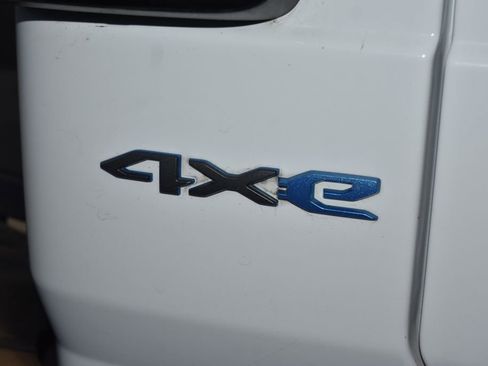 Used 2023 Jeep Wrangler Unlimited image 26