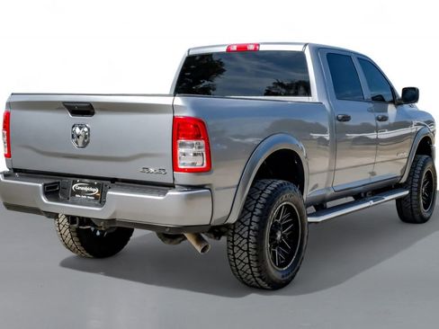 Used 2022 RAM 2500 Tradesman w/ Chrome Appearance Group image 9