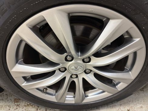 Used 2015 INFINITI Q70 3.7 image 36