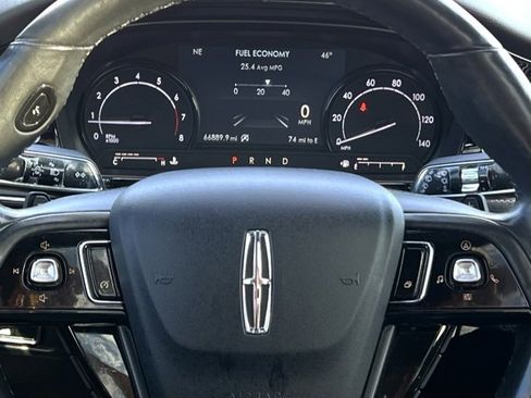 Used 2020 Lincoln Corsair FWD w/ Premium Package image 22