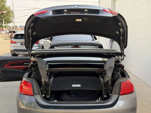 Used 2015 BMW M4 Convertible RWD image 26