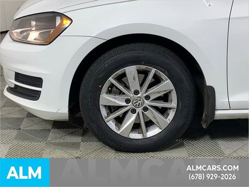 Used 2016 Volkswagen Golf S image 17