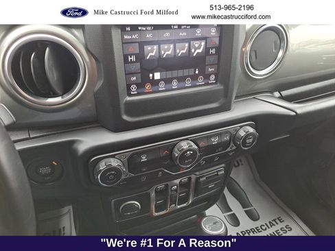 Used 2019 Jeep Wrangler Unlimited Sahara w/ Safety Group image 14