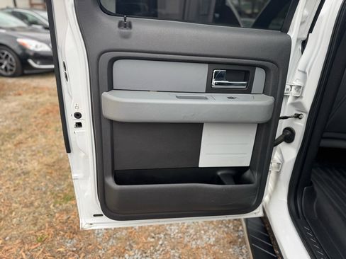Used 2013 Ford F150 XLT w/ XLT Chrome Pkg image 22