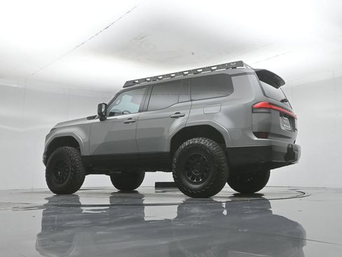 Used 2025 Lexus GX 550 AWD/4WD image 49