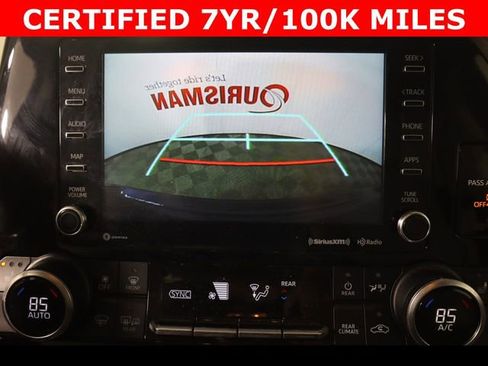 Used 2021 Toyota Highlander XLE image 28