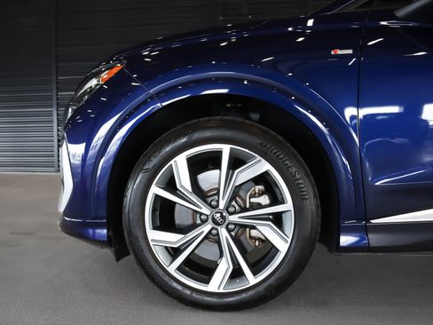 Certified 2024 Audi Q4 e-tron Premium image 4