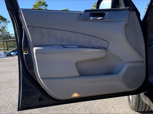 Used 2010 Subaru Forester 2.5X Premium image 20