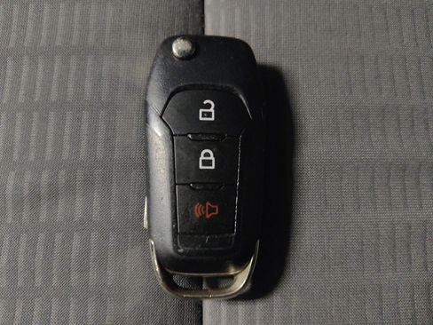 Used 2021 Ford Escape S image 32