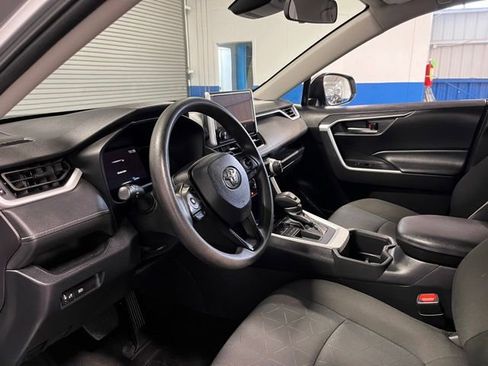 Used 2023 Toyota RAV4 XLE FWD image 22
