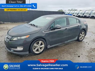 Used 2014 Chevrolet Volt w/ Enhanced Safety Package 1