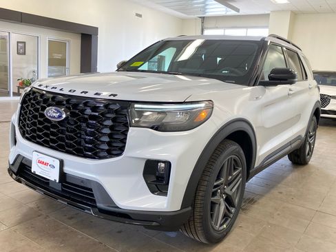 New 2026 Ford Explorer ST-Line image 34