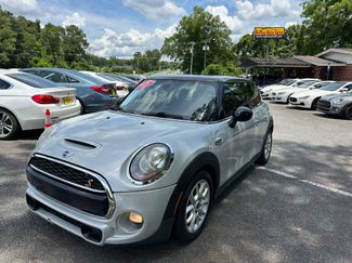 Used 2015 MINI Cooper S image 1