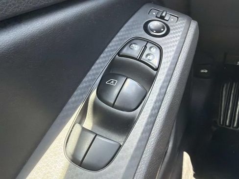 Used 2025 Nissan Altima 2.5 SV AWD/4WD image 21